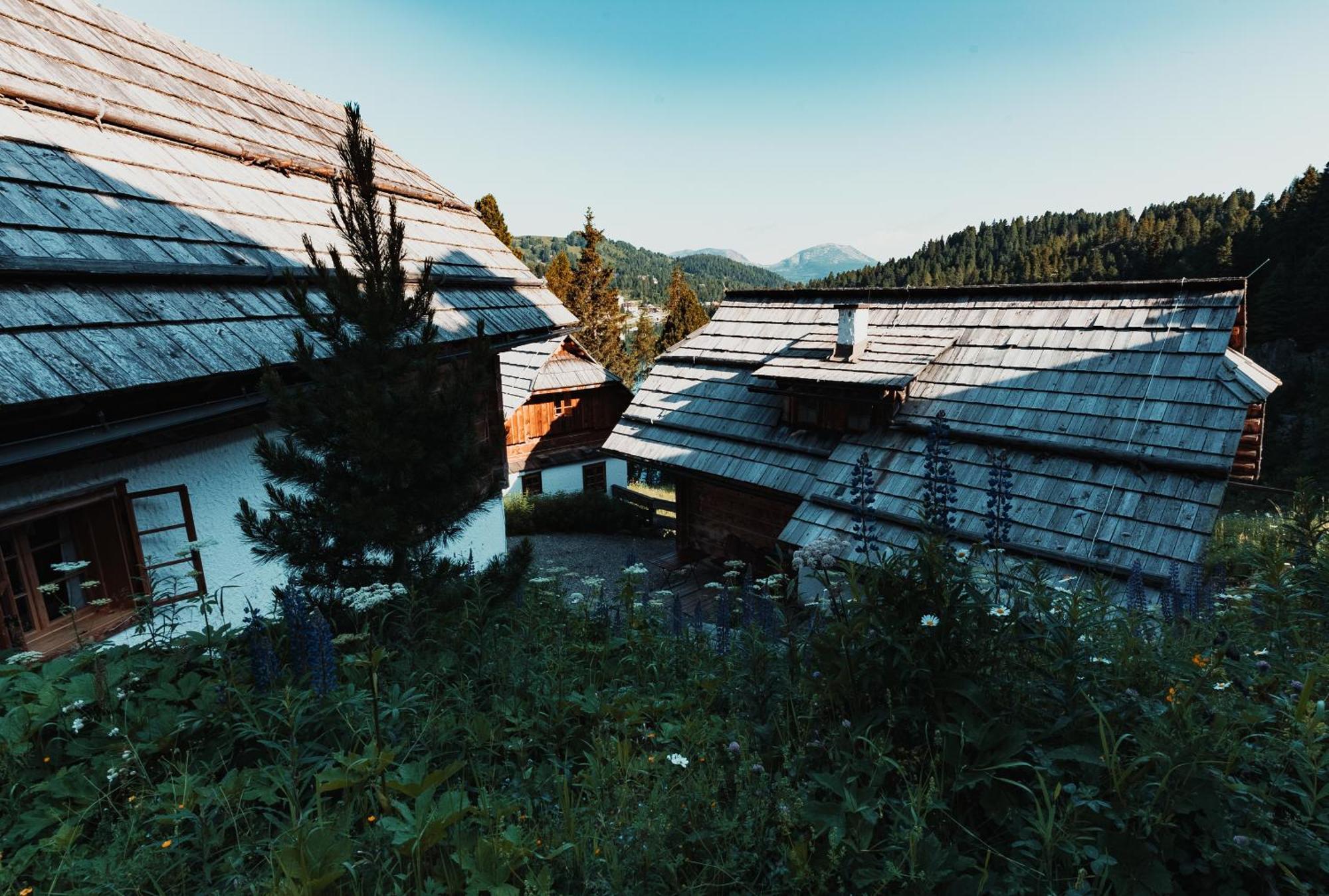Mei Zeit Huettendorf Turracher Hoehe Luaran gambar