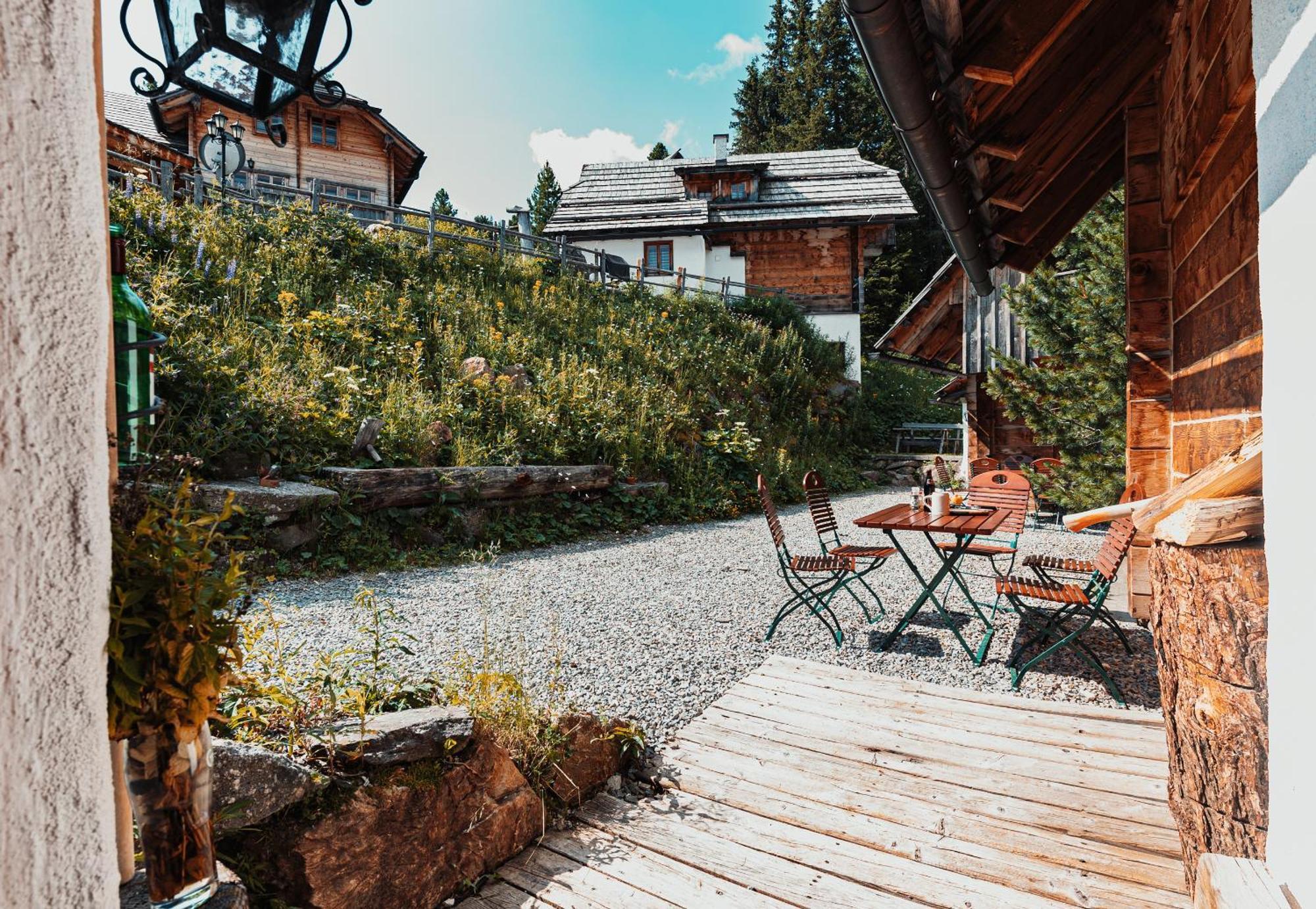Mei Zeit Huettendorf Turracher Hoehe Luaran gambar