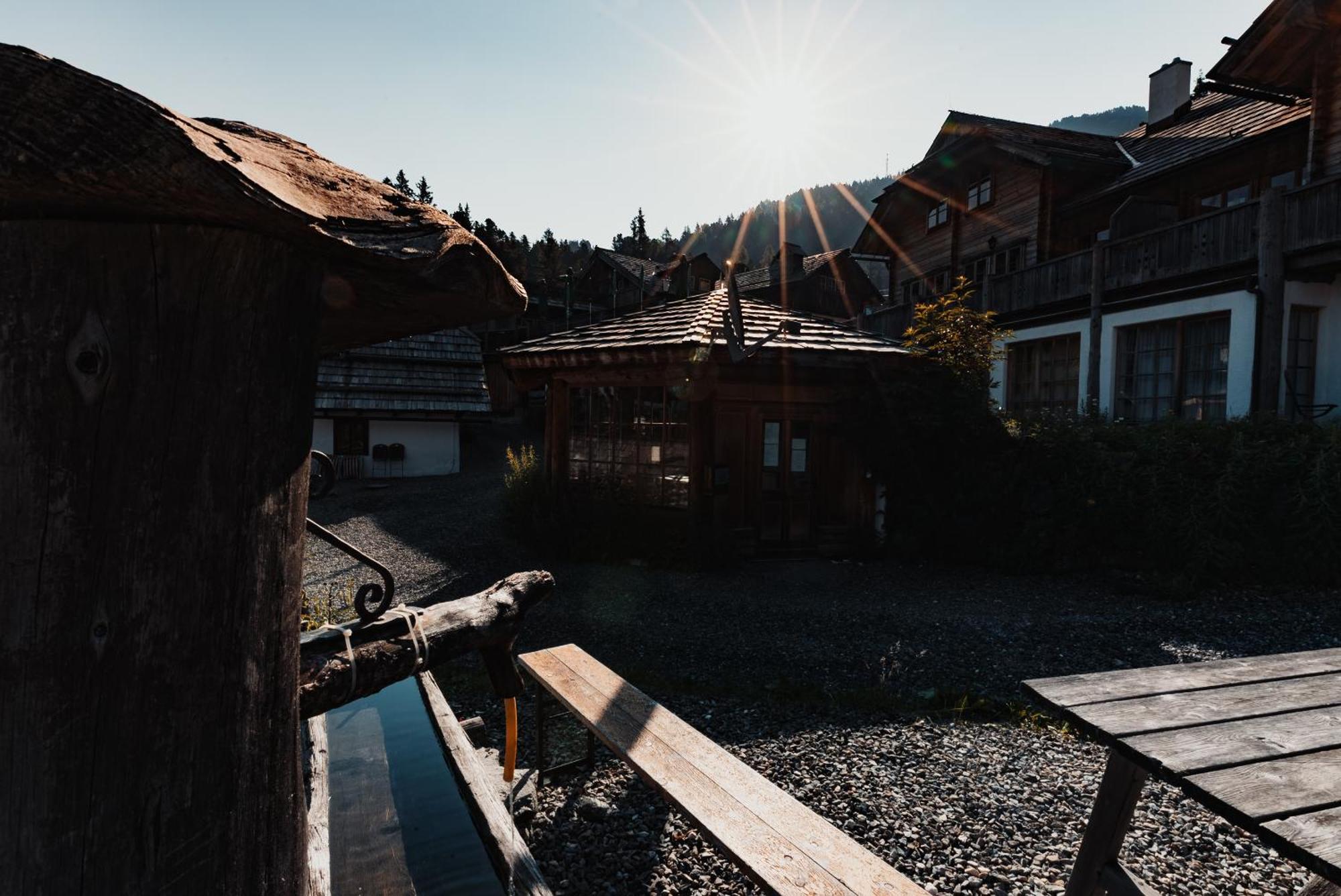 Mei Zeit Huettendorf Turracher Hoehe Luaran gambar